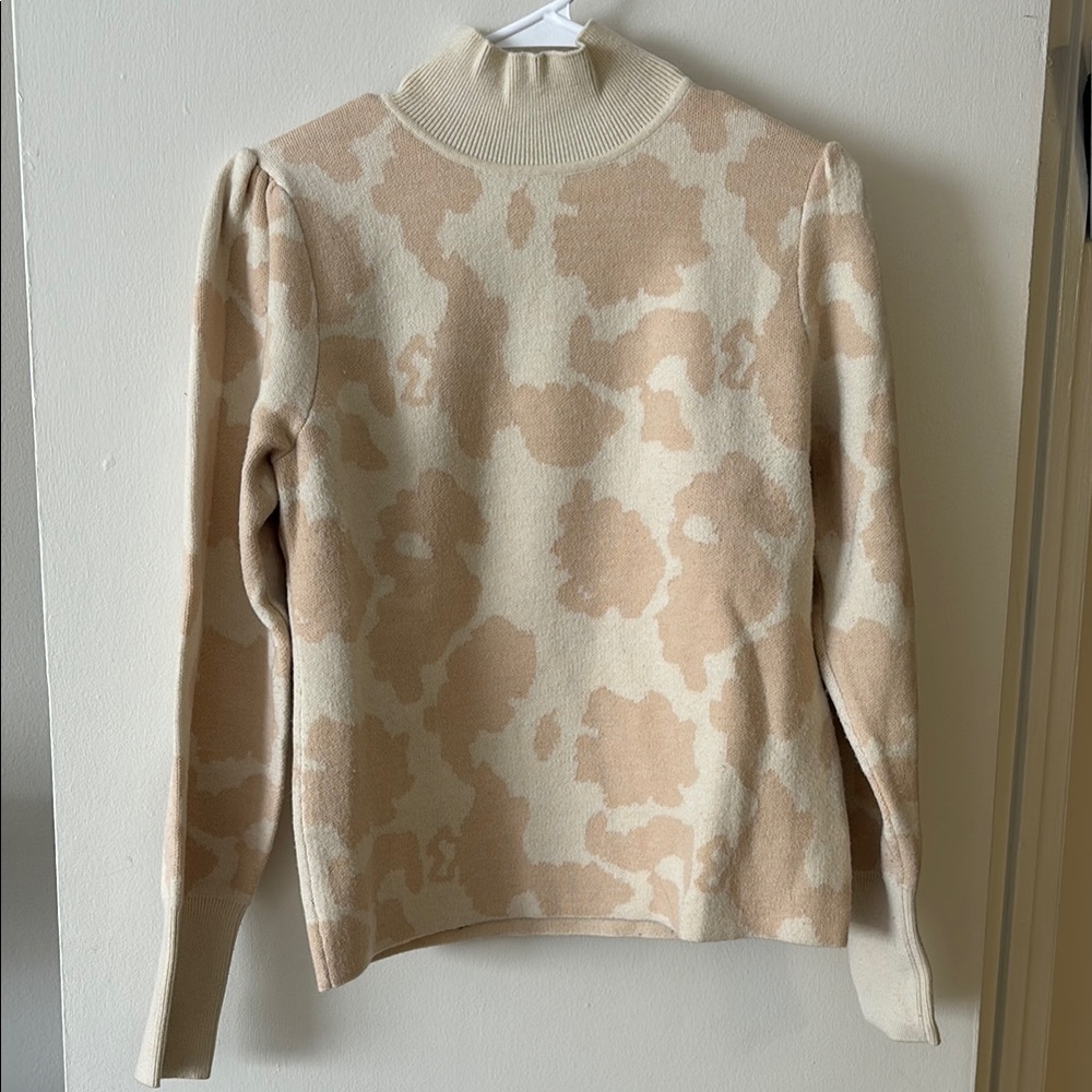Cream and Tan Women's Sweater